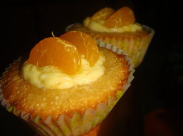 mandarin-orange-cupcakes
