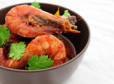 Tomato-chilli-prawns