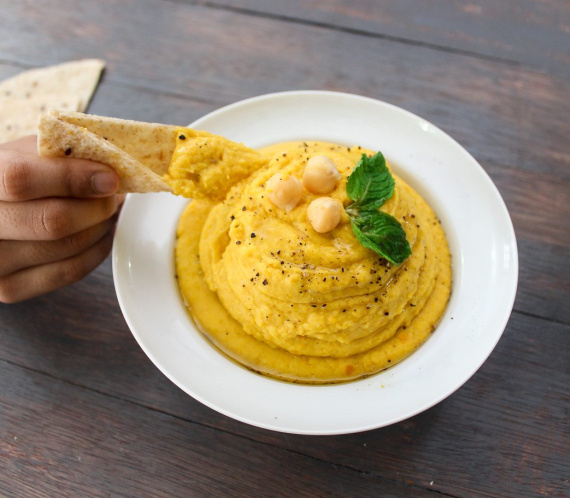 Roasted Garlic and Pumpkin Hummus
