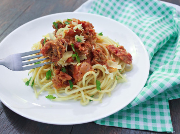 Pasta with Tuna and Tomato Cream Sauce