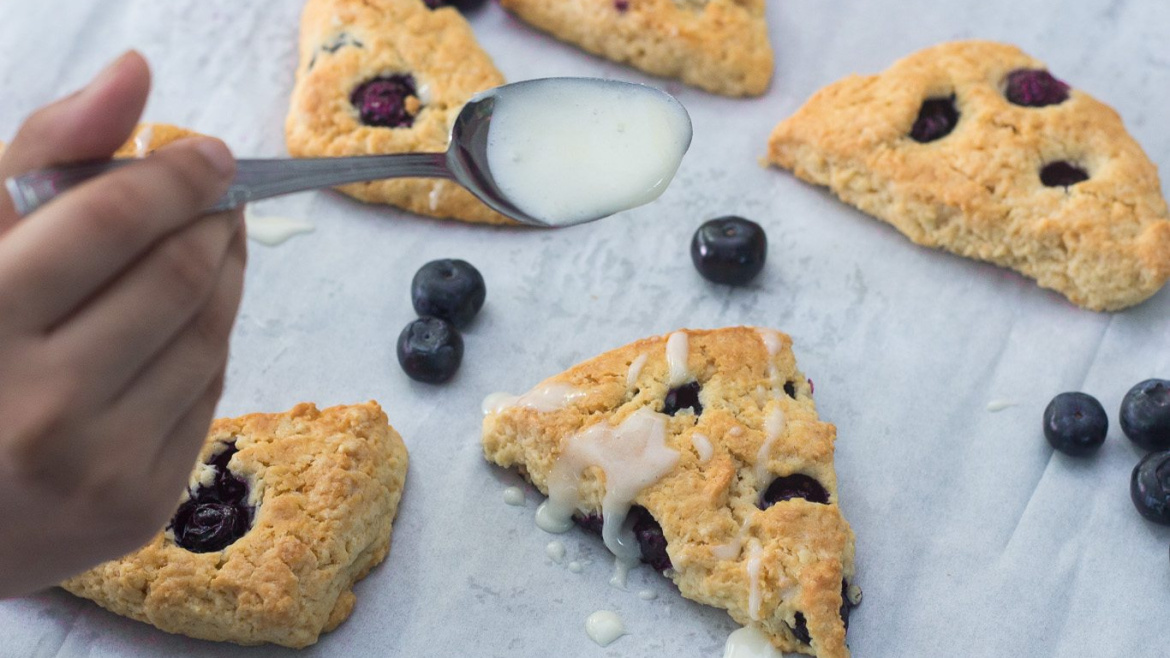 Blueberry Scones with Vanilla Glaze
