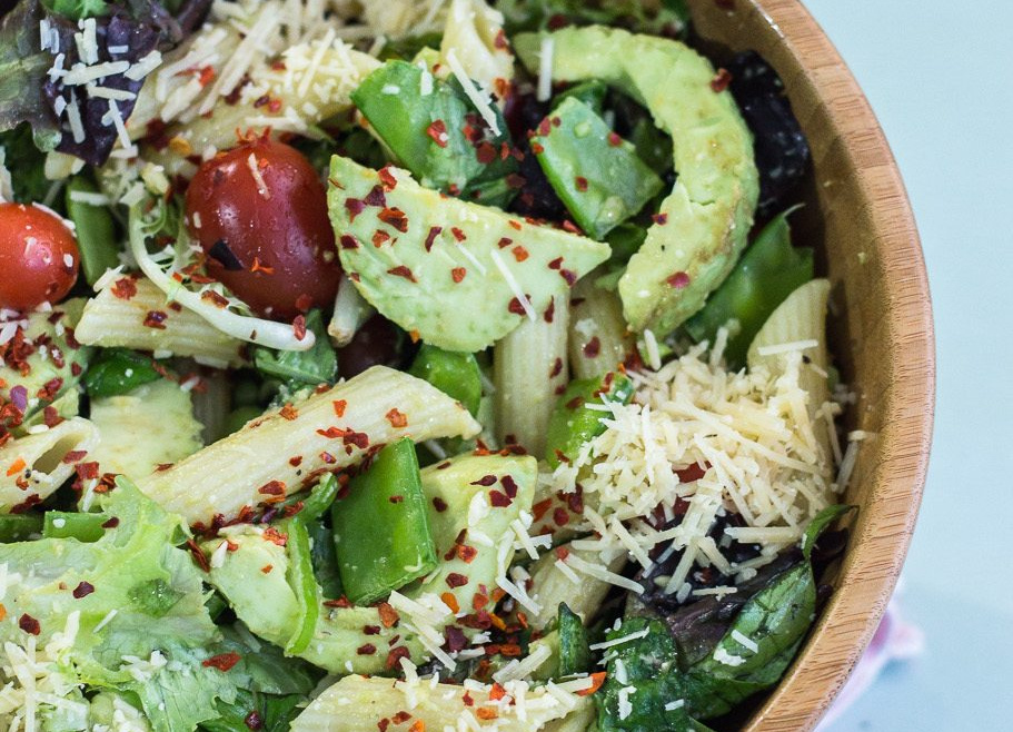 Delicious Pasta Salad with Avocado Dressing