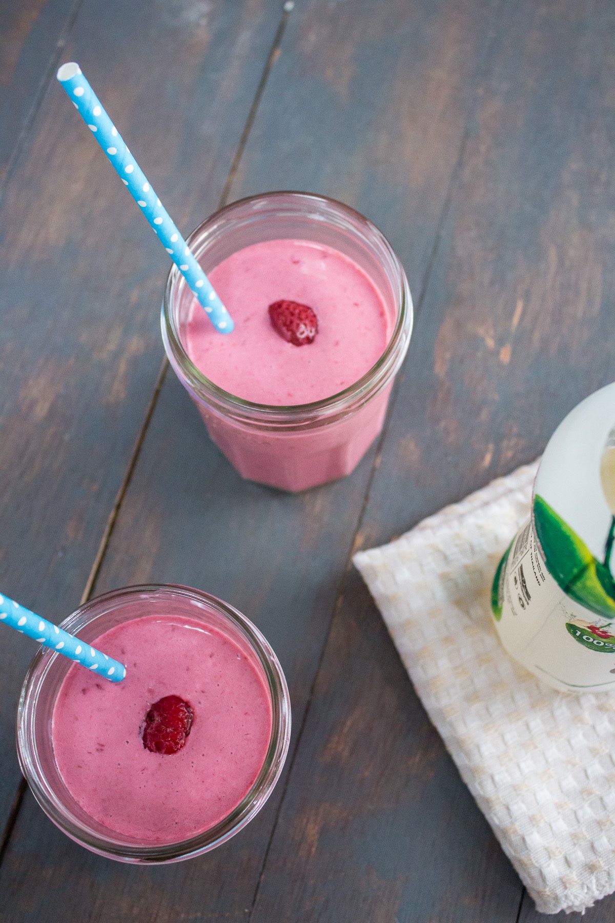 Vegan Raspberry and Coconut Smoothie