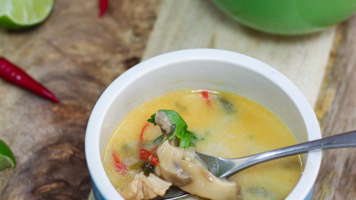 Thai Coconut Chicken Soup