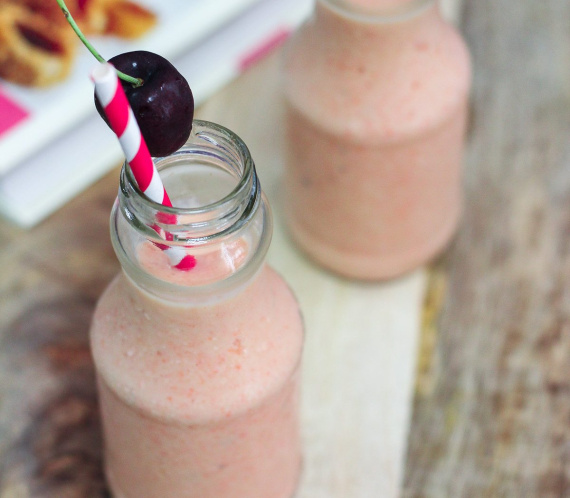 Carrot Peach and mango smoothie