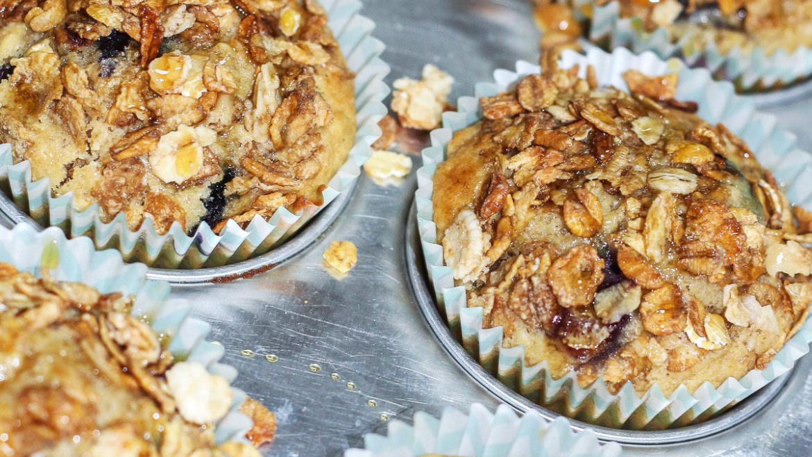 Blueberry Oatmeal Muffins with Granola Topping