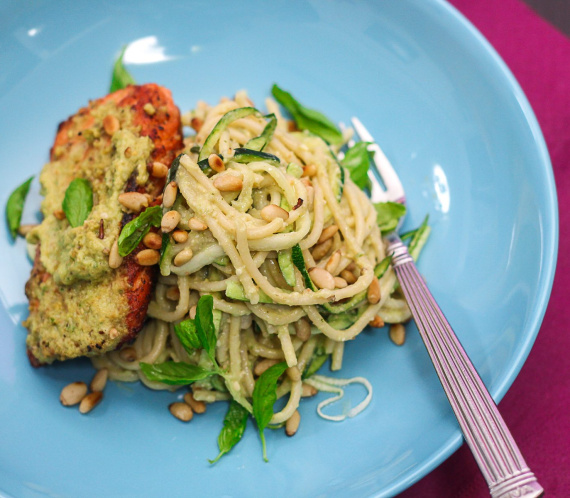 Delicious Pesto Spaghetti with Seared Salmon