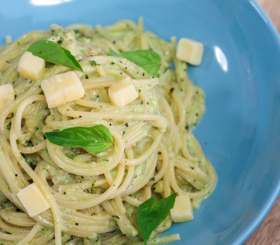 Creamy Pesto Spaghetti