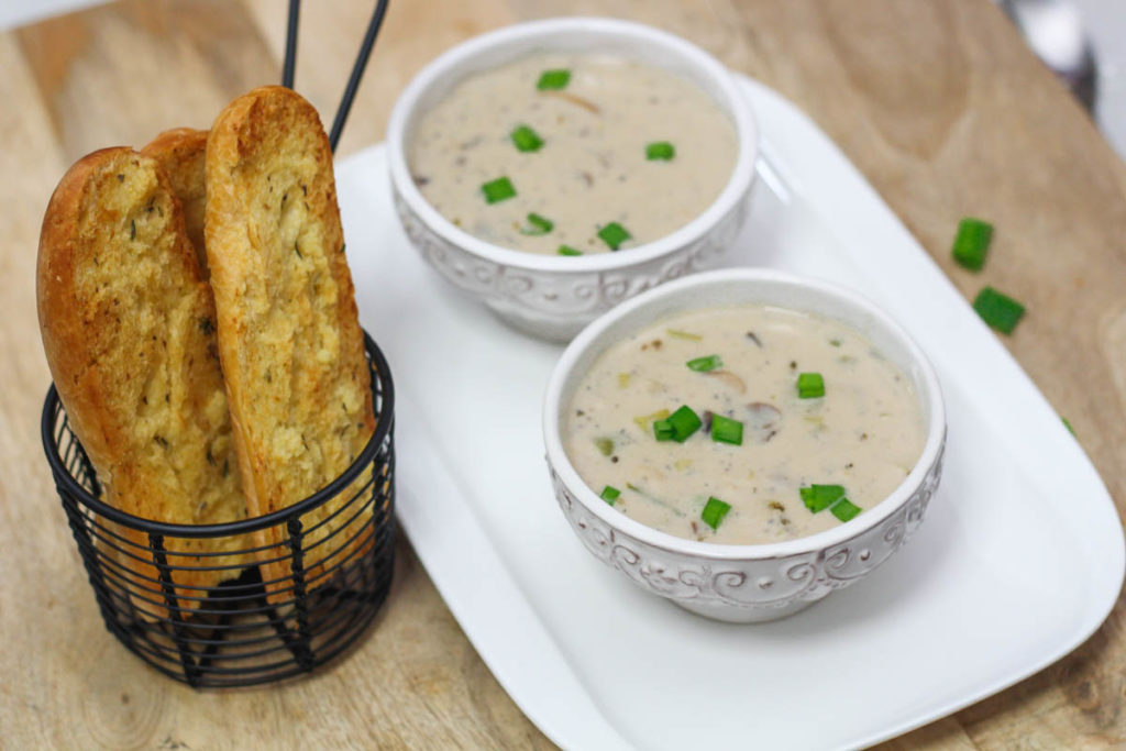 Creamy Mushroom and Leek Soup