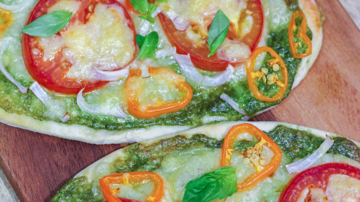 Delicious Pesto Naan Pizza