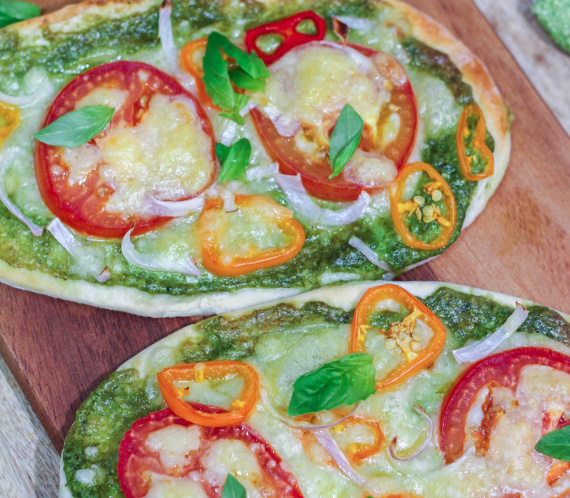 Delicious Pesto Naan Pizza