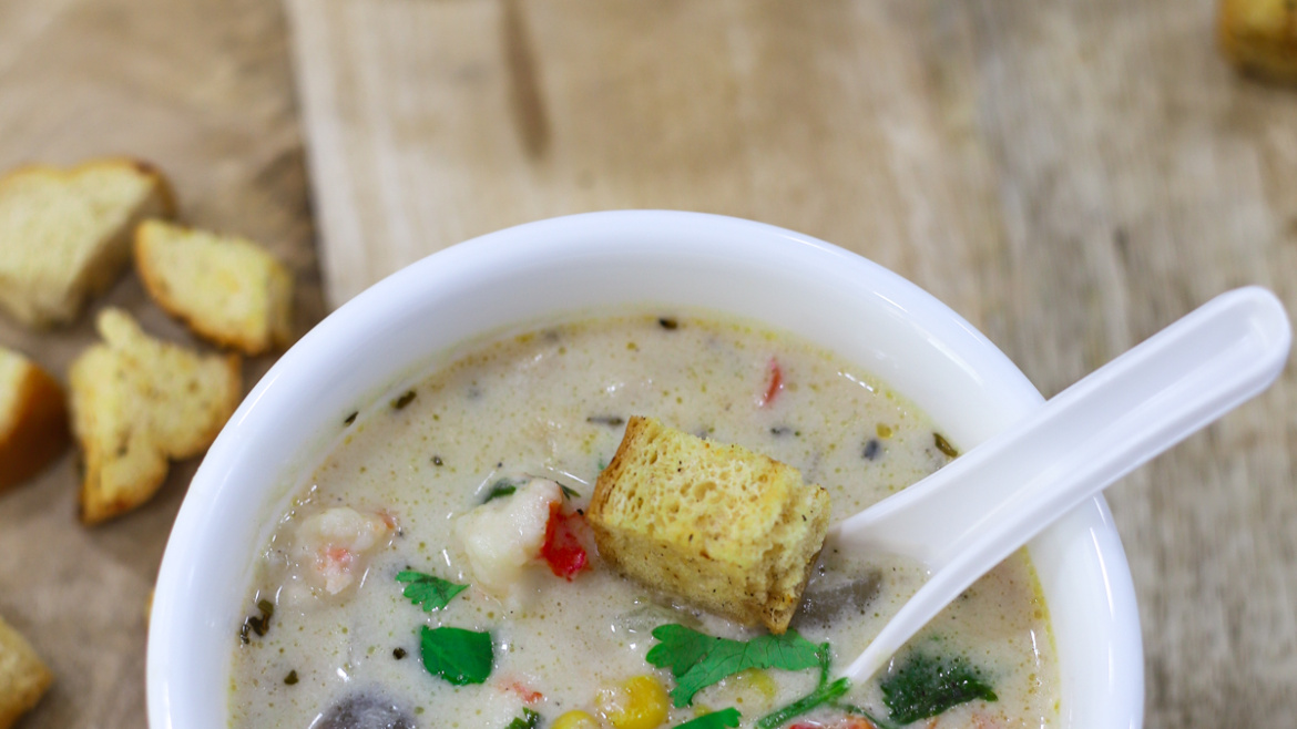 20 Minute Prawn and Corn Chowder Recipe
