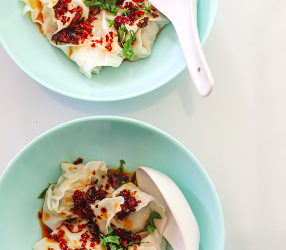 Easy Wontons in Chili Oil