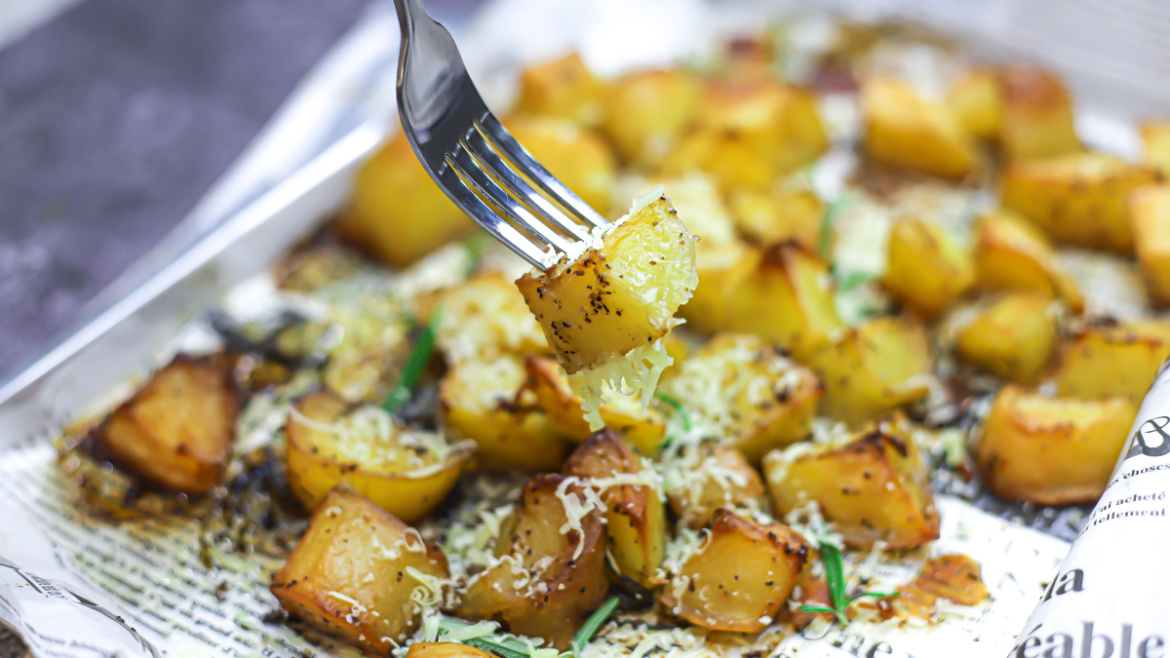 Roasted Garlic Parmesan Potatoes