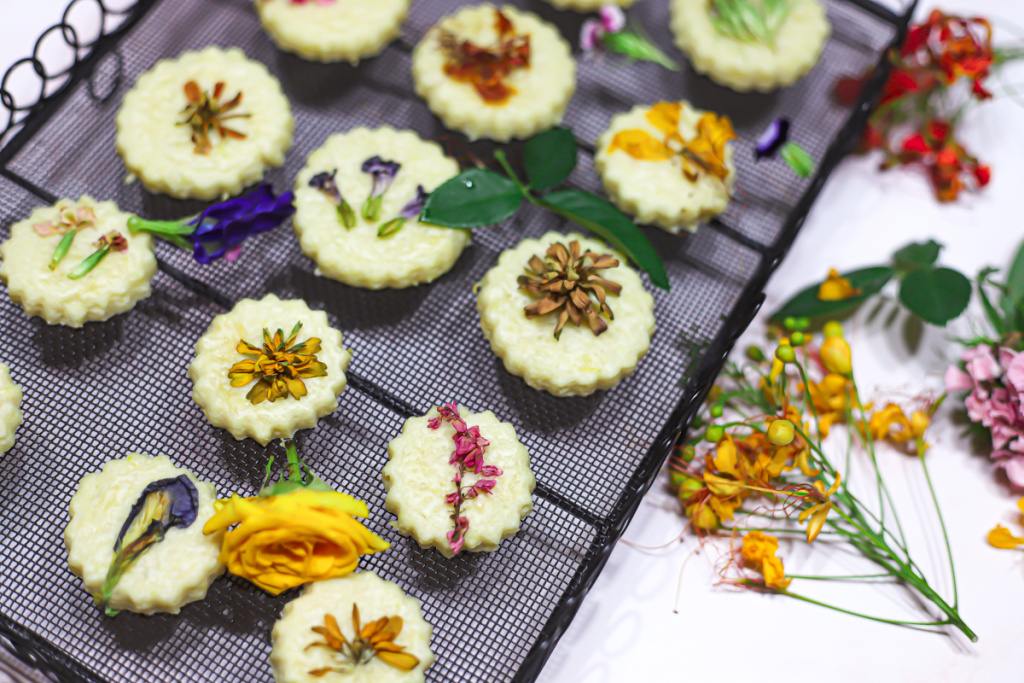 Edible Flower Lemon Shortbread Cookies