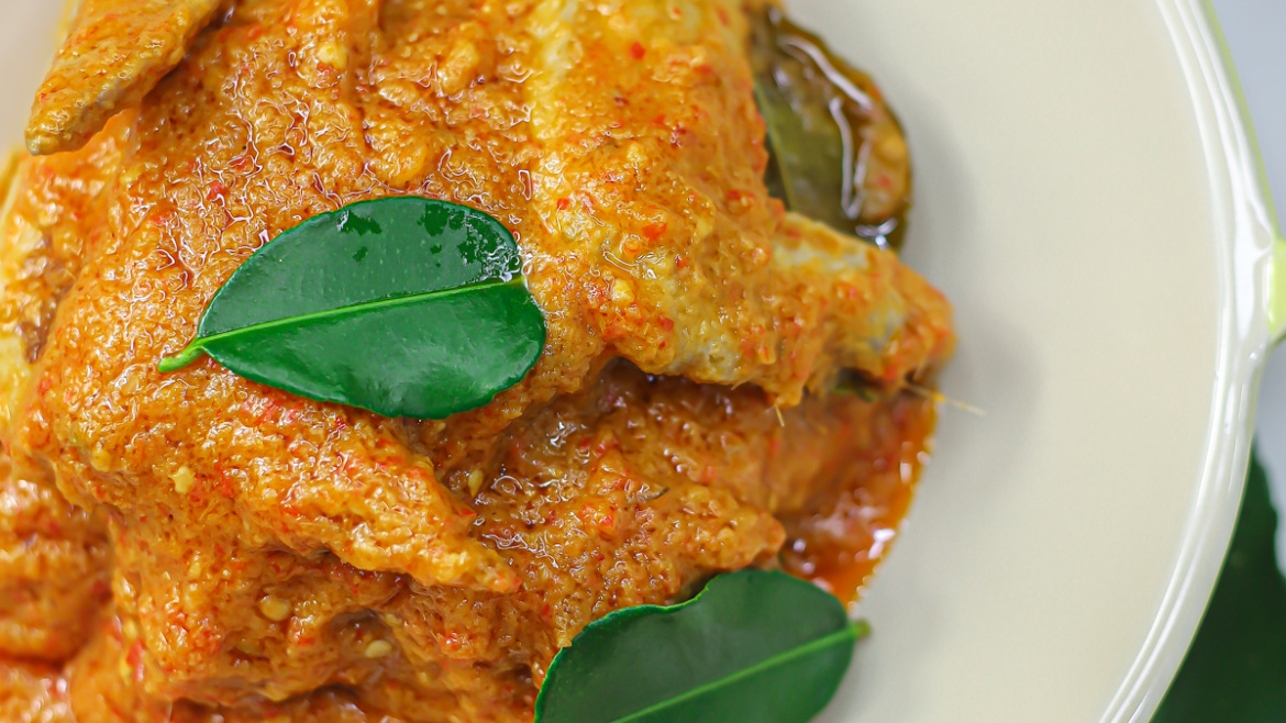 Phat Phet Gai - Spicy Thai Chicken