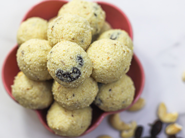 Suji Ladoo - Semolina Ladoo