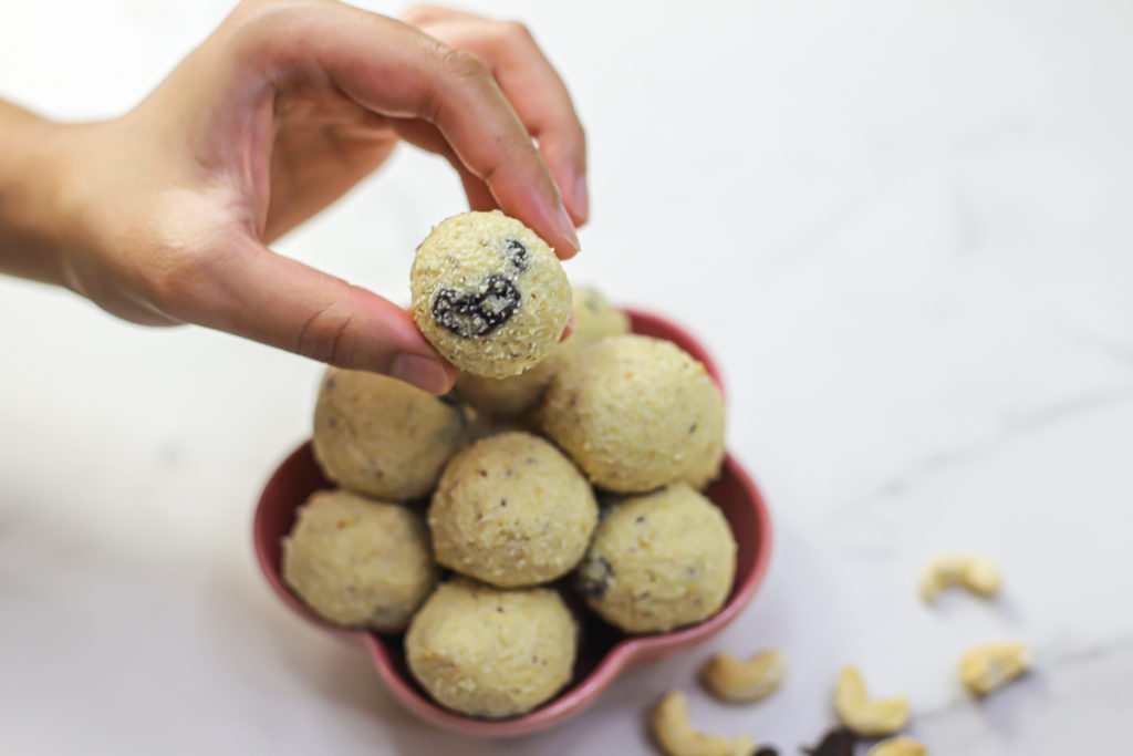 Suji Ladoo - Semolina Ladoo