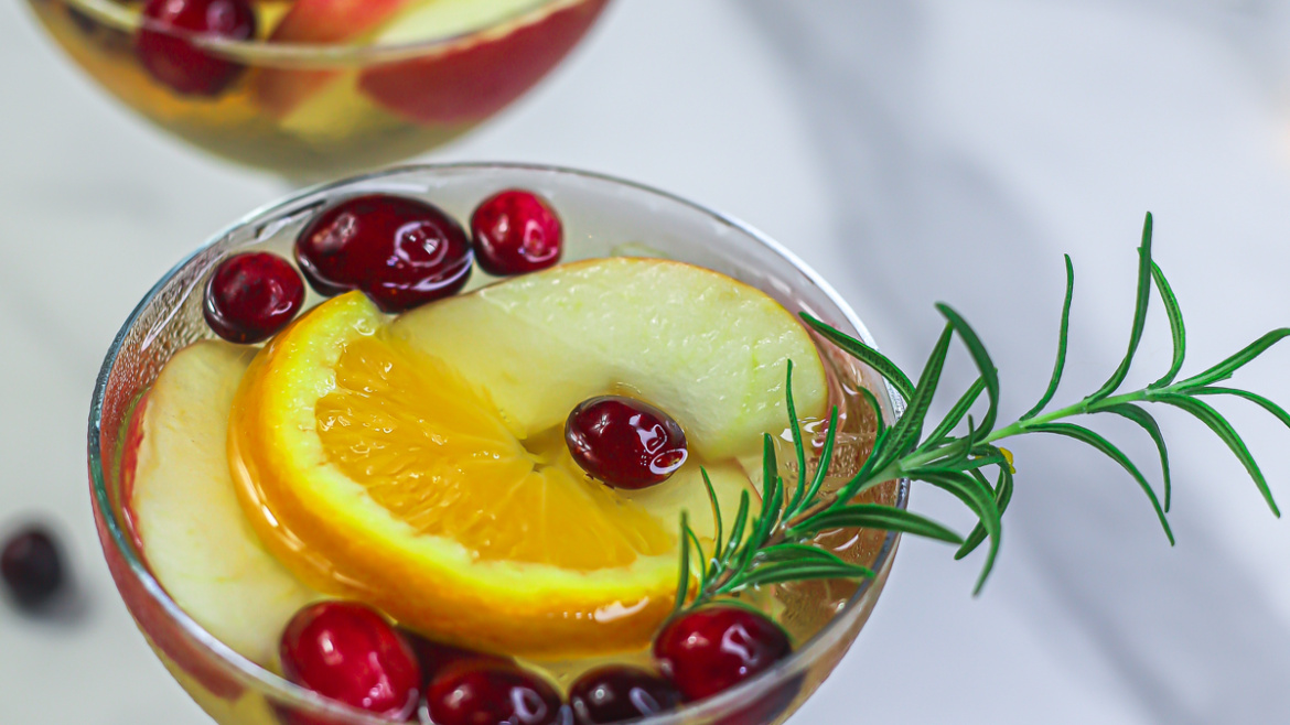 Easy Non-Alcoholic Sangria