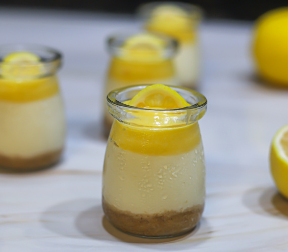 Lemon Curd Cheesecake