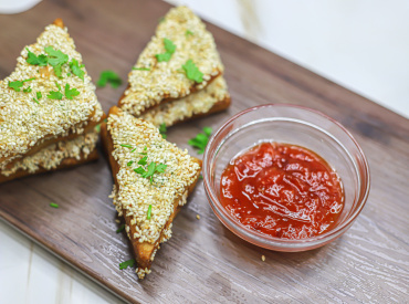Sesame Prawn Toast