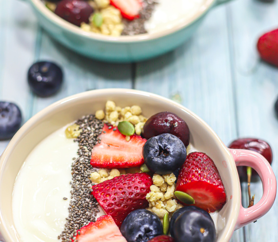 Greek Yogurt Breakfast Bowl